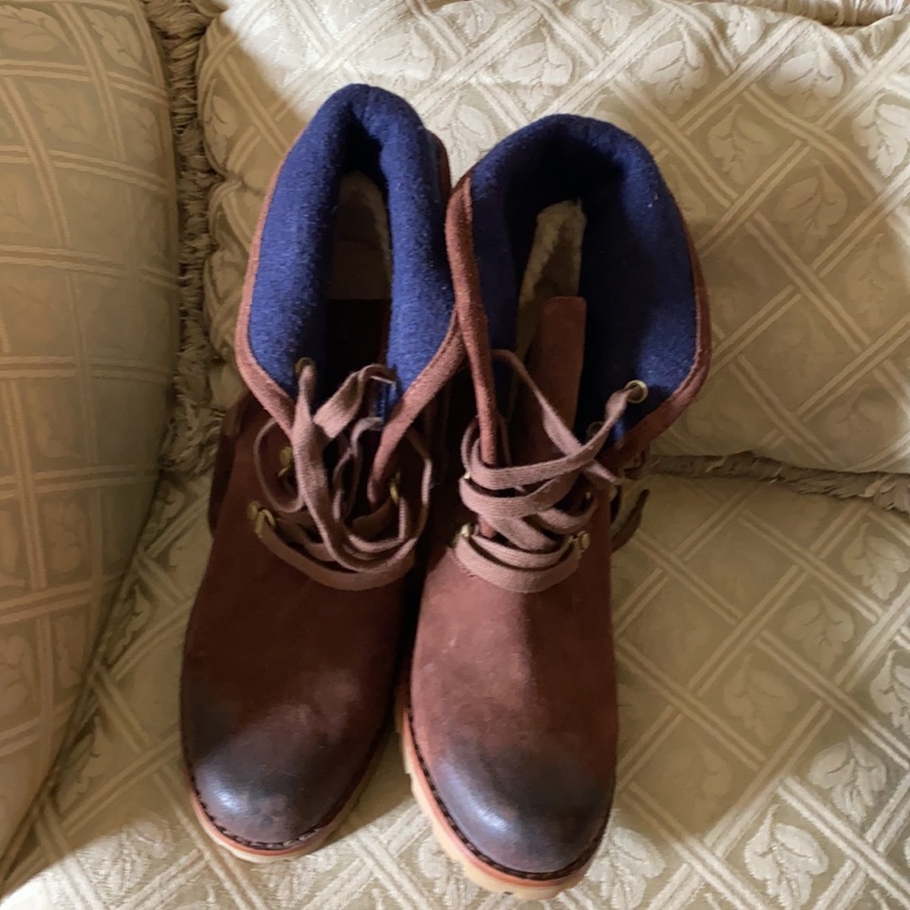 Beautiful boots ugg - Picture 2 of 9